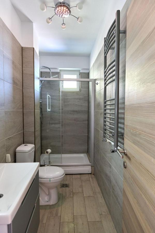 Glamour Red Apartment 22 In Spa Pool Resort Mamaia Eksteriør bilde