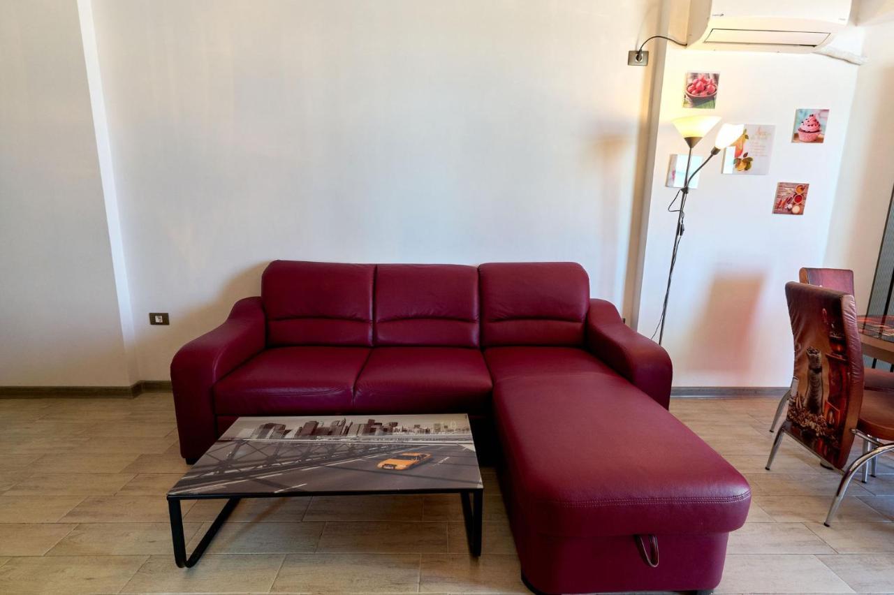 Glamour Red Apartment 22 In Spa Pool Resort Mamaia Eksteriør bilde